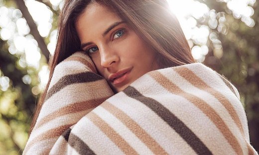 Η εγκυμονούσα Χριστίνα Μπόμπα χρειάστηκε μόνο ένα outfit στο σπίτι