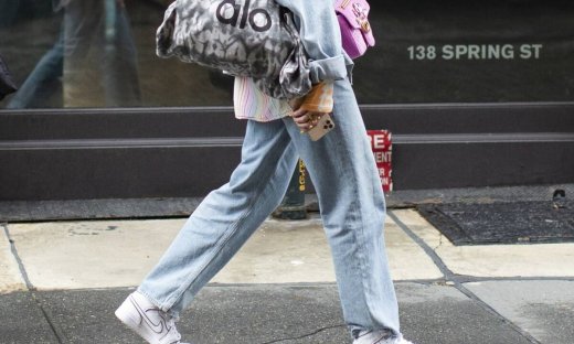 Με αυτά τα 3 νέα στυλ jean θα «βγάλεις» και το 2021