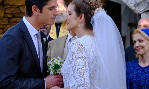 Άγριες Μέλισσες: Η σπόντα της μαντάμ Κούλας στη Μυρσίνη έκανε το Twitter να την αποθεώσει