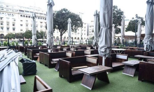 Πότε ανοίγουν λιανεμπόριο, κομμωτήρια και σχολεία - Τι σχεδιάζεται για την εστίαση