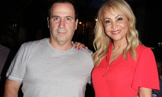 Κλοπή θυρίδων στο Χαλάνδρι: Συνελήφθη ο Βασίλης Γκουρούσης, σύζυγος της Τέτας Καμπουρέλη