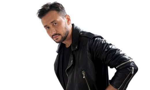 Πάνος Καλίδης: Οι πρώτες αδημοσίευτες φωτό (πίσω από τις κάμερες) από τον Άγιο Δομίνικο!