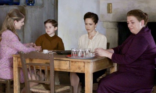 Δόξα και τιμή: 30 tweets που δόξασαν την Αγορίτσα στις Άγριες Μέλισσες (pics)