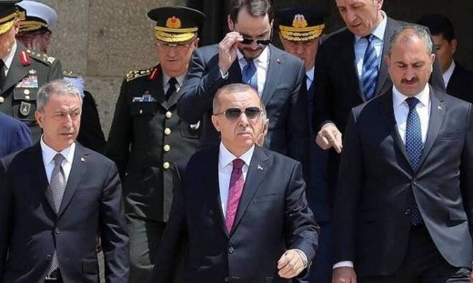 Στα κάγκελα οι Τούρκοι για τον «δικτάτορα» Ερντογάν: Ιταλοί, θυμηθείτε τον Μουσολίνι