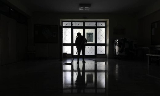 Κρούσματα σήμερα: 1.718 νέα ανακοίνωσε ο ΕΟΔΥ, 780 διασωληνωμένοι και 52 θάνατοι την Κυριακή (11.04)