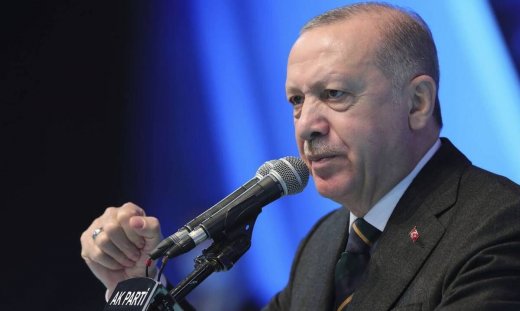 Προκλητικός Ερντογάν: «Ο Τσαβούσογλου έβαλε στη θέση του τον Δένδια»