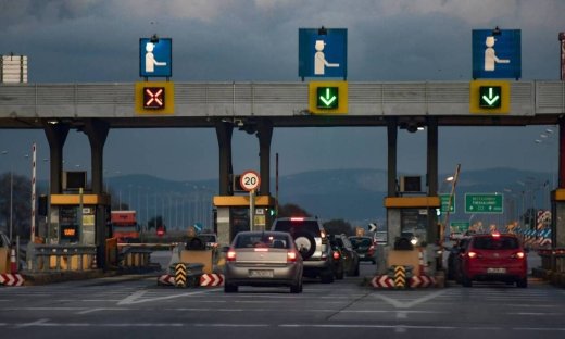 Πάσχα στο χωριό: Μπλόκα σε διόδια και «ΕΡΓΑΝΗ» - Τσουχτερά τα πρόστιμα