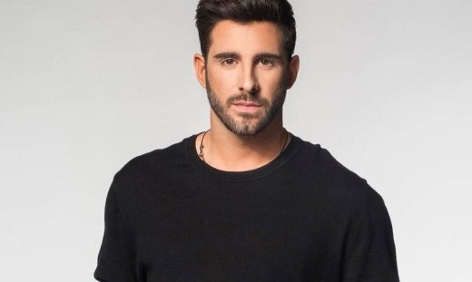 Γιώργος Λιβάνης: Εμβολιάστηκε κατά του κορονοϊού ο τραγουδιστής!