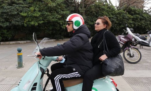 Φιλαρέτη Κομνηνού-Γιώργος Παπαγεωργίου: Απολαυστικές φωτό! Μάνα και γιος έγιναν μηχανόβιοι!