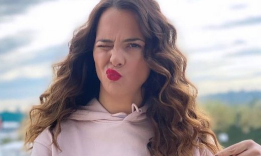 Ελιάνα Χρυσικοπούλου: «Τα πάνω... κάτω» - Δείτε πώς φωτογράφισε την κόρη της