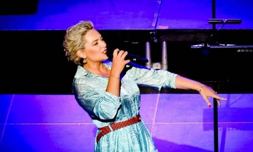 Ρίτα Αντωνοπούλου: «Κλείστε τις τηλεοράσεις και ανοίξτε τα ραδιόφωνα»