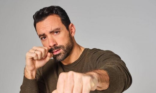 Τανιμανίδης: Δεν φαντάζεστε σε τι μετέτρεψε το σαλόνι του λίγο πριν μετακομίσει