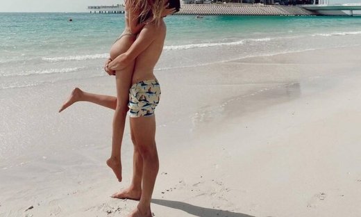 H πιο ρομαντική φωτό ever - Full in love στο Ντουμπάι!