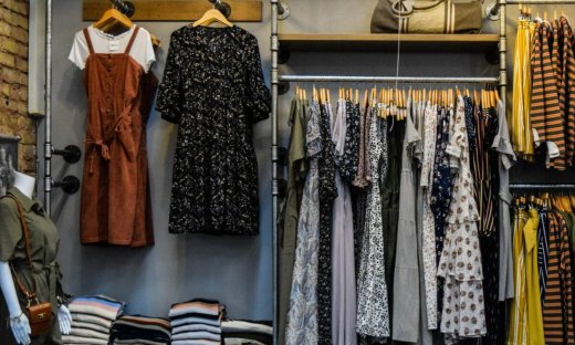 Δε σου κάνουν τα ρούχα μετά το lockdown; Υπάρχουν 4 πρακτικές λύσεις