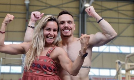 Λευτέρης Πετρούνιας: Το κλάμα της Βασιλικής Μιλλούση μετά τον θρίαμβο (pics+vids)