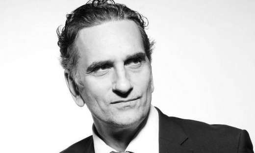 Νίκος Ψαρράς: «Οι σκηνοθέτες με επιλέγουν να κάνω τον τσόγλανο τα τελευταία χρόνια»