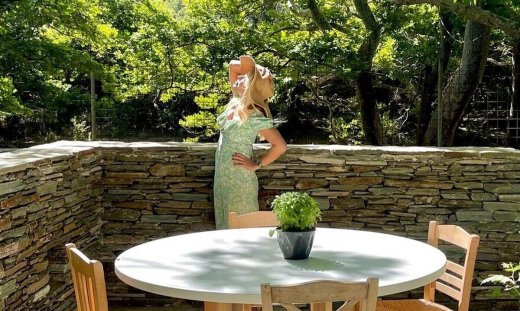 Ελένη Μενεγάκη: Η πρώτη της φωτό με μαγιό για το φετινό καλοκαίρι από την Άνδρο!