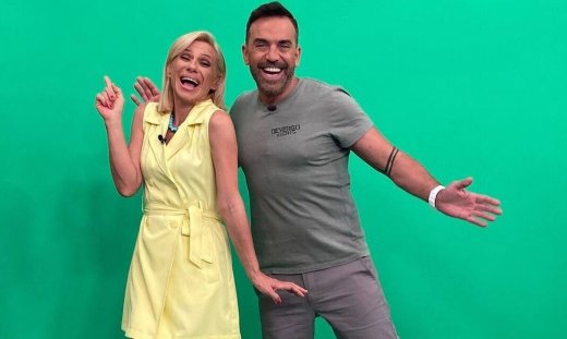 Κωνσταντινίδης: Το δημόσιο «ευχαριστώ» στην Καραβάτου και τα δώρα της κόρης του στους Κου Κου!