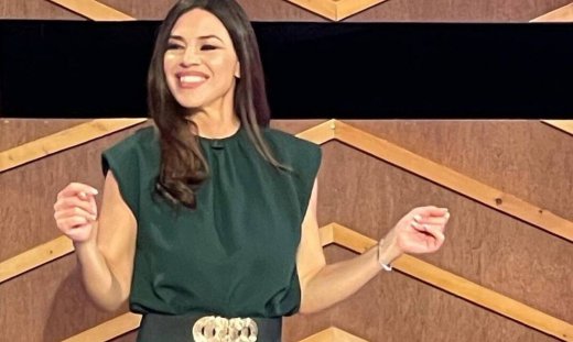 Ναταλία Δραγούμη: Φοράει μαύρο μπικίνι και το σώμα της απλά... δεν υπάρχει!