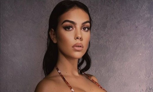 Κριστιάνο: Η σύντροφός του στην πιο «καυτή» της πόζα (pics)