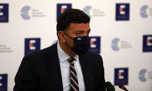 Κικίλιας: Αυτή είναι η αμοιβή σε γιατρούς - φαρμακοποιούς για εμβολιασμούς και κλείσιμο ραντεβού