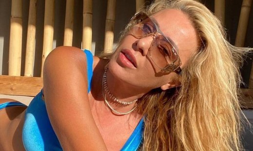 Γωγώ Μαστροκώστα: Θα μείνεις άφωνος! Δες τις νέες φώτο της με μπικίνι στα 50 της!