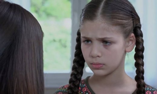 Elif: Η Ελίφ λέει στη μητέρα της όσα ξέρει για τον Ταρίκ και τη Βιλντάν.