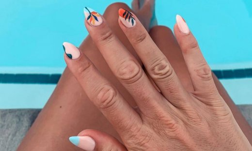 10 σχέδια νυχιών που κάνουν χαμό στο Instagram και αξίζει να αντιγράψεις (photos)