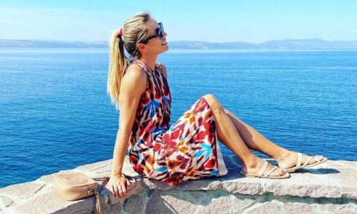 Μαριέττα Χρουσαλά: Βρήκε το πιο κομψό και σέξι ολόσωμο μαγιό