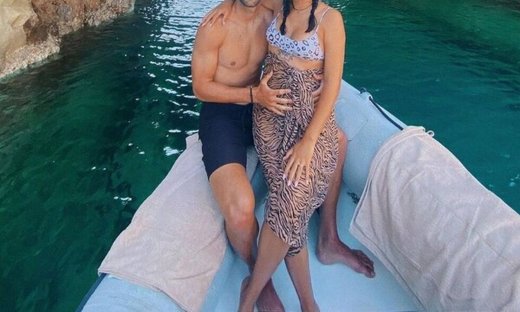 Θα γίνουν γονείς - Οι όμορφες φώτο με φουσκωμένη κοιλίτσα