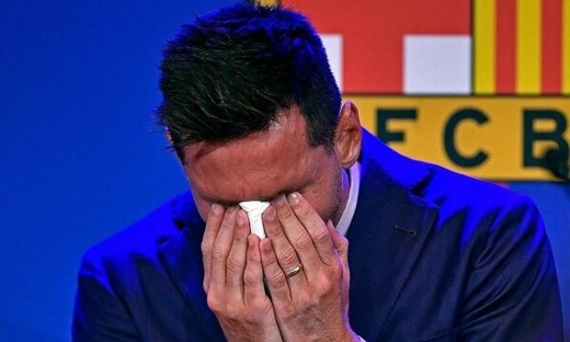 Mέσι: Δημοπρατείται σε σοκαριστική τιμή χαρτομάντηλο που χρησιμοποίησε στο «αντίο» του στην Μπάρτσα