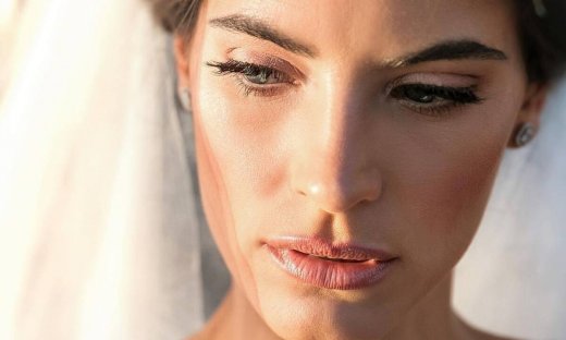 Η Χριστίνα Μπόμπα γιορτάζει την τρίτη επέτειο γάμου με αδημοσίευτες φωτογραφίες από τη Σίφνο