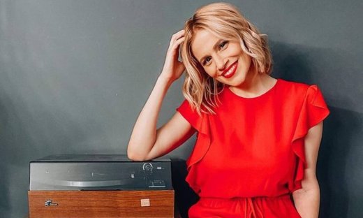 Νάντια Μπουλέ: Απογευματινή βόλτα με την κόρη της (εικόνες)