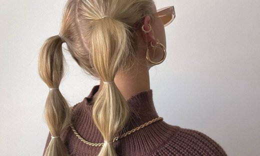 7 γρήγορα χτενίσματα που θα σε σώσουν όταν είσαι άλουστη