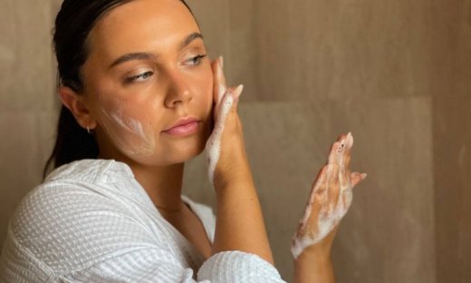 10 καθαριστικά προσώπου για να διαλέξεις