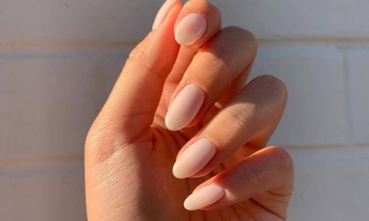 15 υπέροχα σχέδια νυχιών για το φθινόπωρο