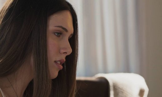 Η Γη της Ελιάς: Κάποιος ναρκώνει την Μυρτάλη με χλωροφόρμιο και την απάγει