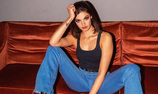 Τζένη Καζάκου: «Ξέρω ότι αν δεν είμαι καλή στα πρώτα μου βήματα, μπορεί και να εξαφανιστώ»