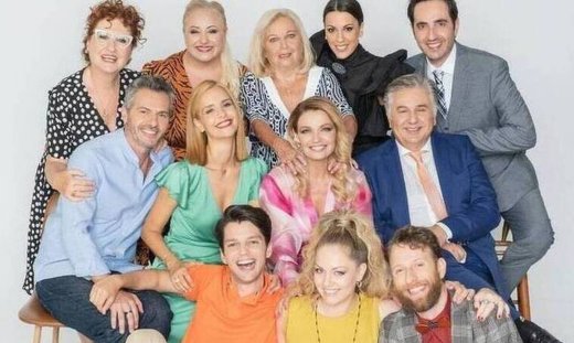 Άσε μας ρε μαμά: Ο Θωμάς πέφτει θύμα επίθεσης