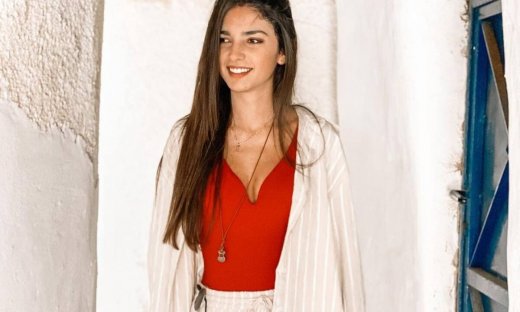 Sleek hair σαν της Ιφιγένειας Τζόλα - Tips για τέλειο ίσιωμα