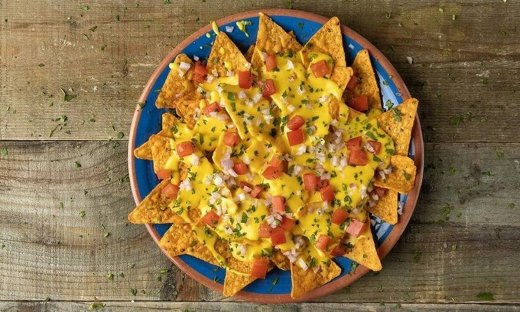 Λαχταριστά Νάτσος με τσένταρ σoς από τον Άκη Πετρετζίκη