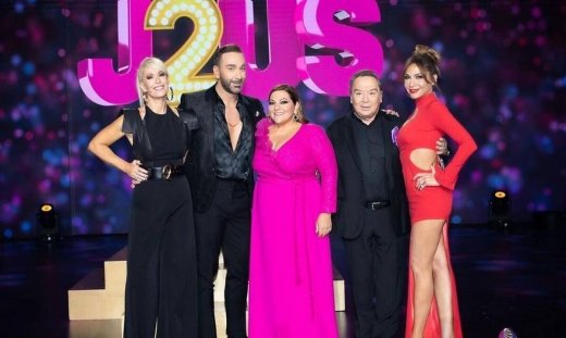 J2US: Αυτό είναι το ζευγάρι που αποχώρησε από το σόου! (videos+photos)