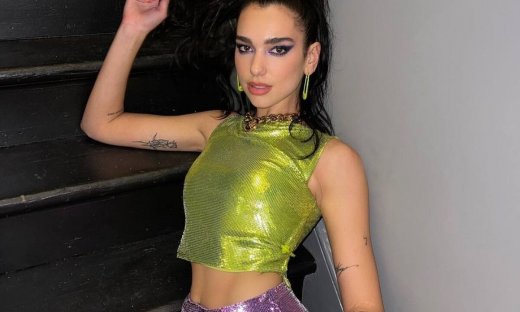 5 make up looks της Dua Lipa που θέλουμε να αντιγράψουμε