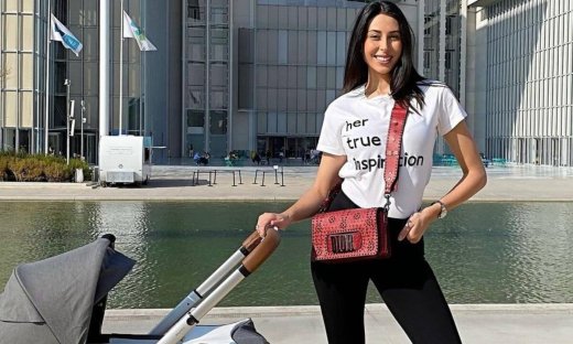 Ζωή Δημητράκου: Πρώτη μεγάλη βόλτα με τον ενός μηνός γιο της (εικόνες)
