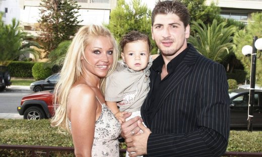 Σαμπρίνα - Λιαδέλης: Ο 17χρονος γιος τους στα χνάρια του πατέρα του! Έγινε μπασκετμπολίστας!