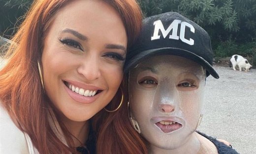 Χρηστίδου: «Γροθιά στο στομάχι» η εξομολόγησή της για την Ιωάννα Παλιοσπύρου και η φωτό