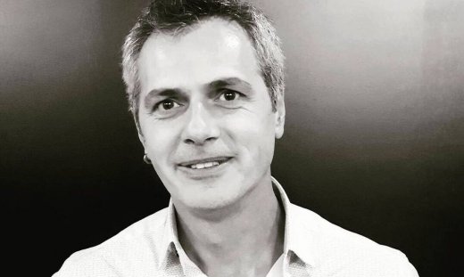 Μάριος Αθανασίου: Θα ξετρελαθείτε! H σπάνια φώτο με την 7χρονη κόρη του!