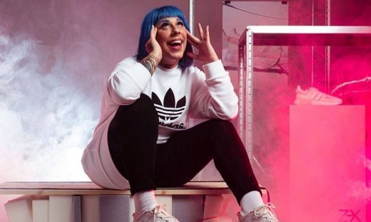 Η Super Κική μόλις χώρισε: «Μου έστειλαν screenshot τις συνομιλίες του με άλλες γυναίκες»