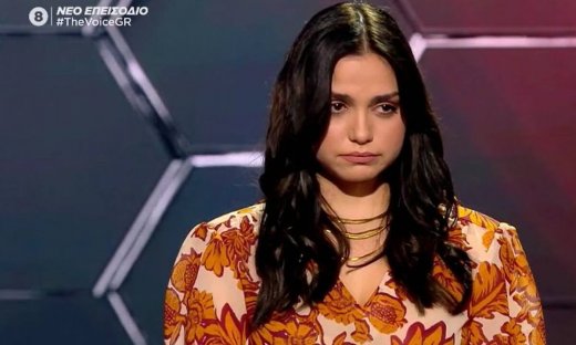 The Voice: Ο Μουζουράκης της είπε ότι παραμένει και… βούρκωσε (video)