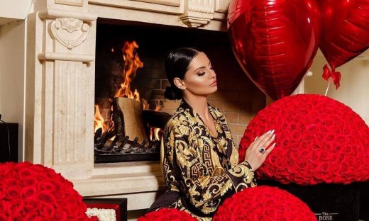 Αλεξανδράκη για τον σύντροφό της: «Το βράδυ που μου έκανε πρόταση γάμου, δάκρυζαν τα μάτια μας»